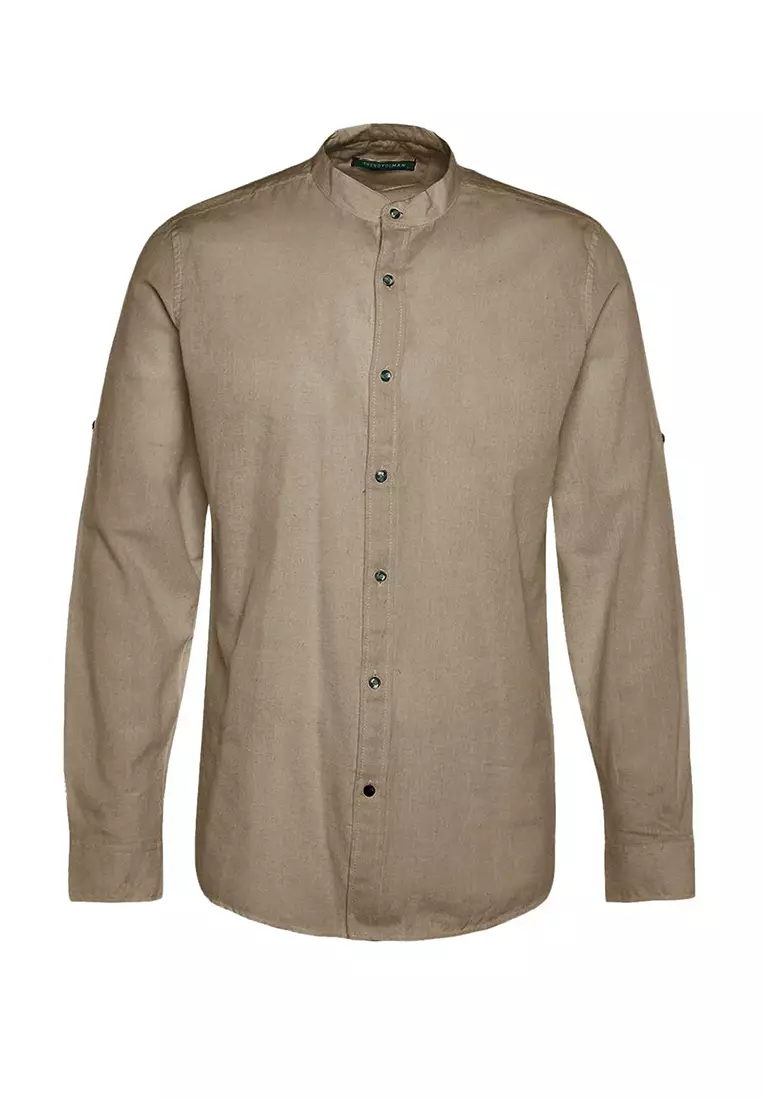 Prevailing Collar Slim Fit Shirt