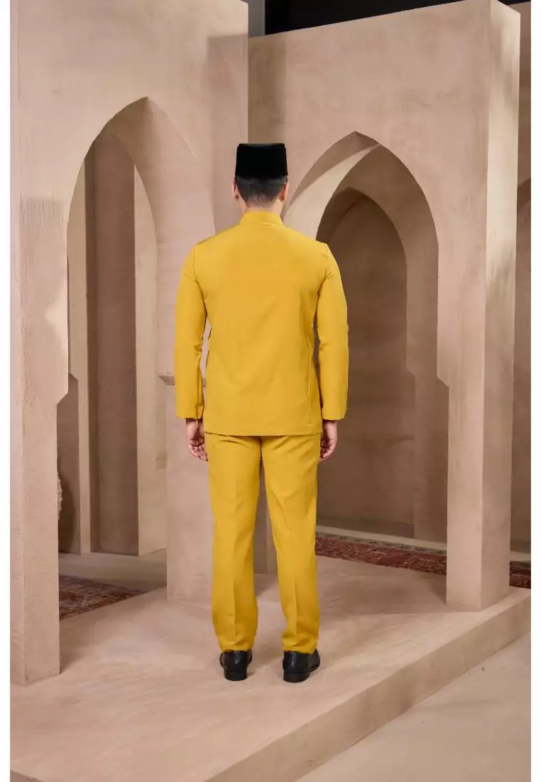 Baju Melayu Mahkota
