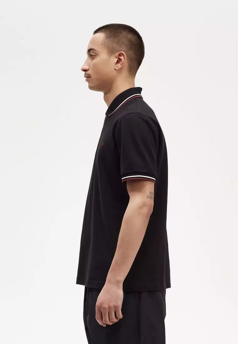 Fred Perry M12 Made in England Twin Tipped Fred Perry Shirt (Black / gne / Champagne)