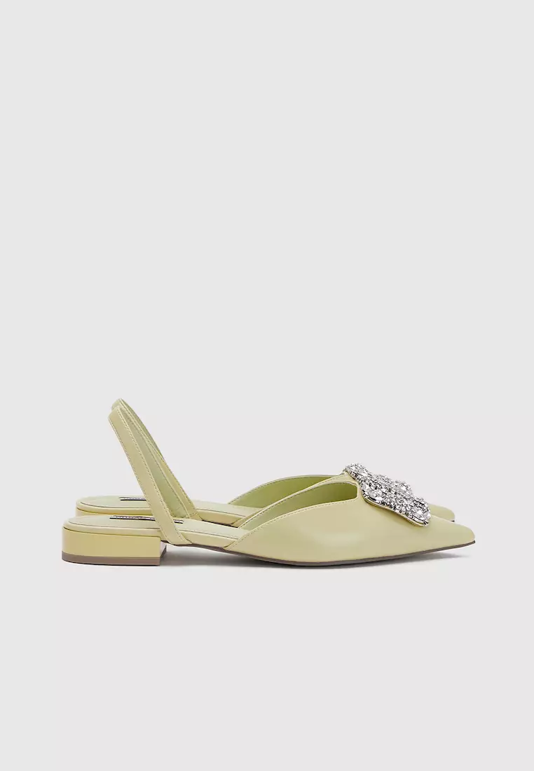 Discount on URBAN REVIVO  shoes - SKU: Pointed Toe Rhinestone Slingback Flats