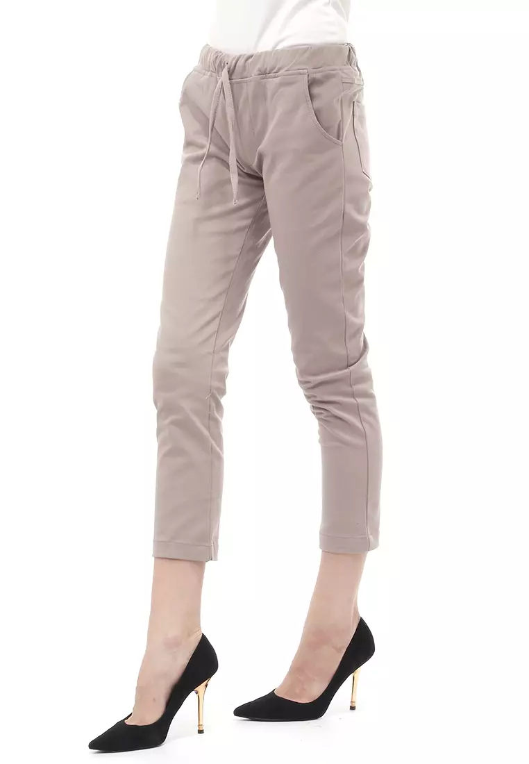 Long Pants Wanita Motif Solid Rubbery Waist Design Casual Regular Fit - Khaki