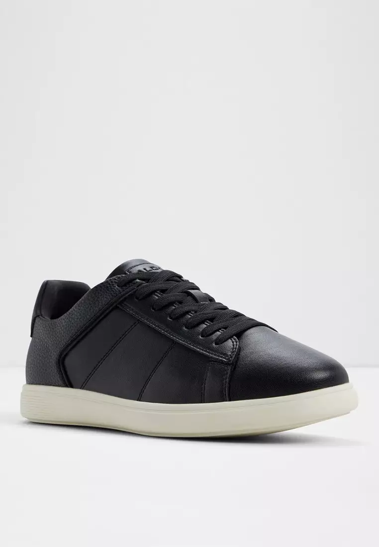Ovie Low-Top Sneakers