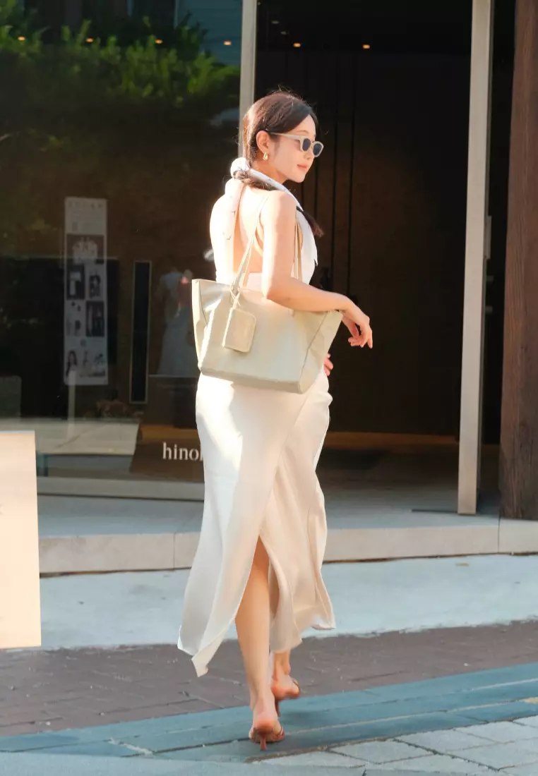 LAUREN Nylon Shoulder Bag Beige