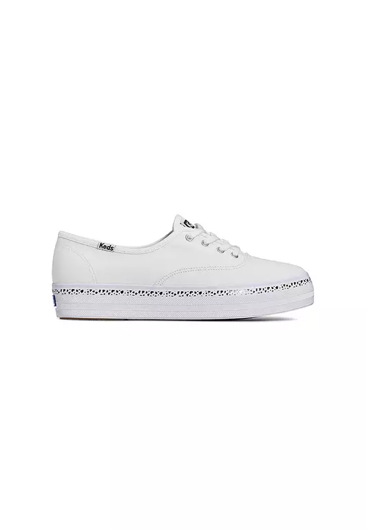 Women's The Platform Canvas Spot Stripe Foxing Sneaker White (WF67826)