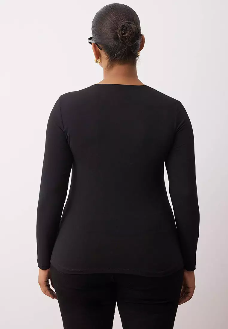 Black Asymmetric Collar Accessory Detail Knitted Plus Size Blouse Tbbaw26Af00010