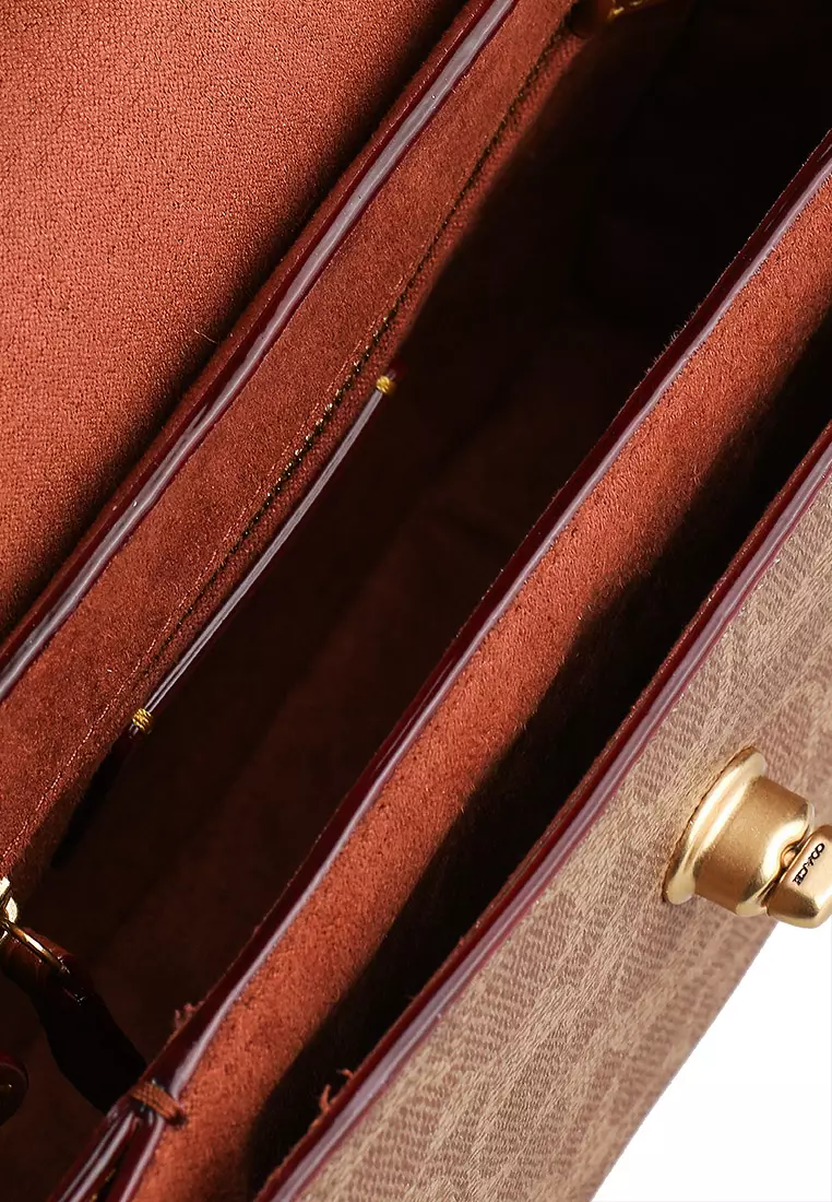 Cassie Signature 帆布斜孭袋 19