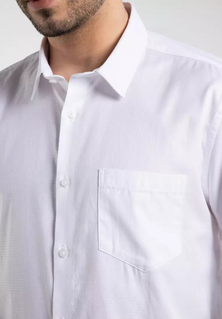 MOC - Kemeja Polos Pria Lengan Panjang Nicola - White