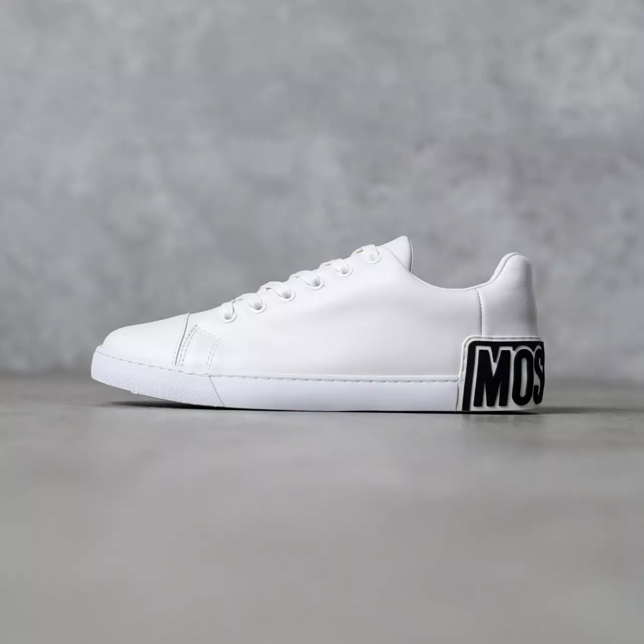 Sepatu MOSCHINO TEXT BACK BLACK BABY PINK LEATHER SNEAKER 100% ORIGINAL