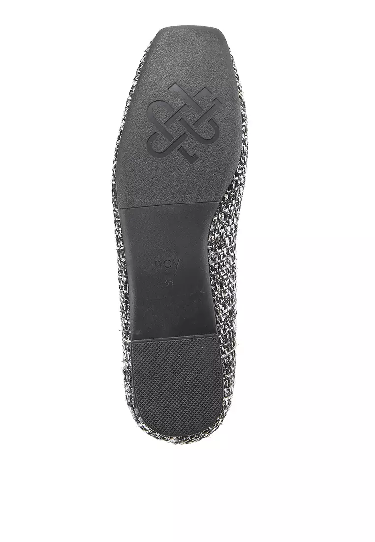 Sasha J2475-1 Flat Shoes Black