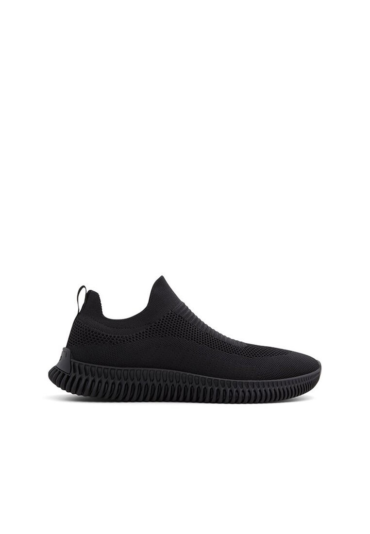 Akai Slip On Sneakers
