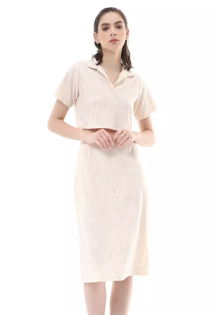 Nayra One Set Setelan Atasan Crop Lengan Pendek Rok Wanita Plain Motive Material Knit ORIGINAL - Peach