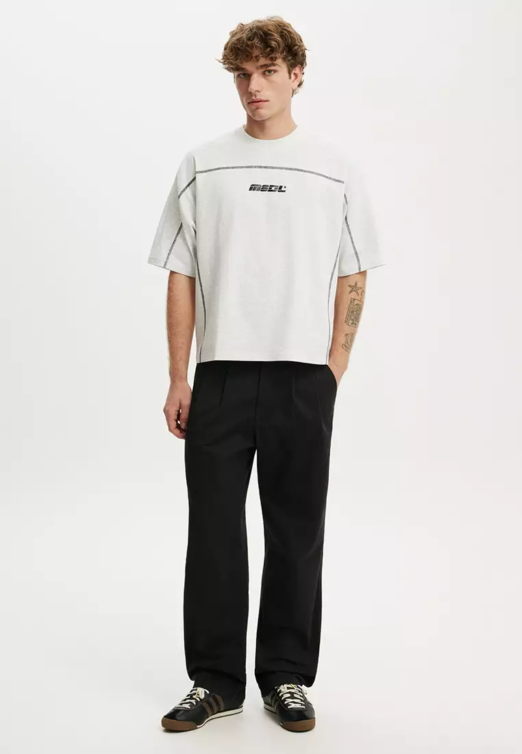 Cropped Fit Graphic T-Shirt