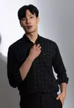 Hitam