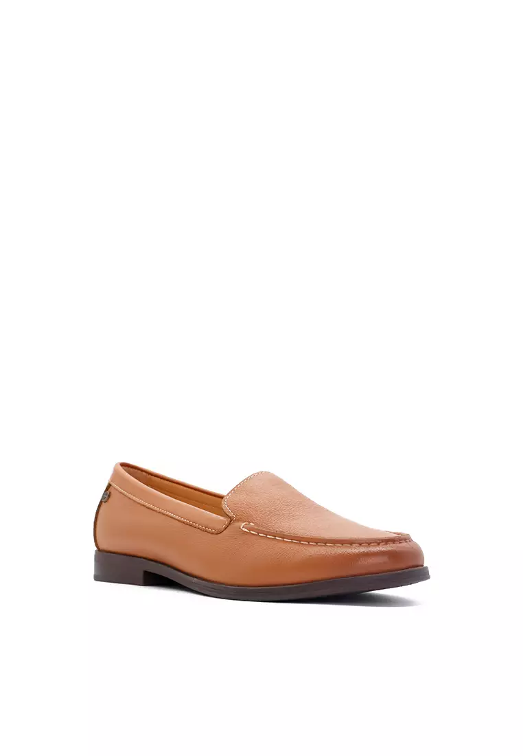 Claude plain clarks clearance
