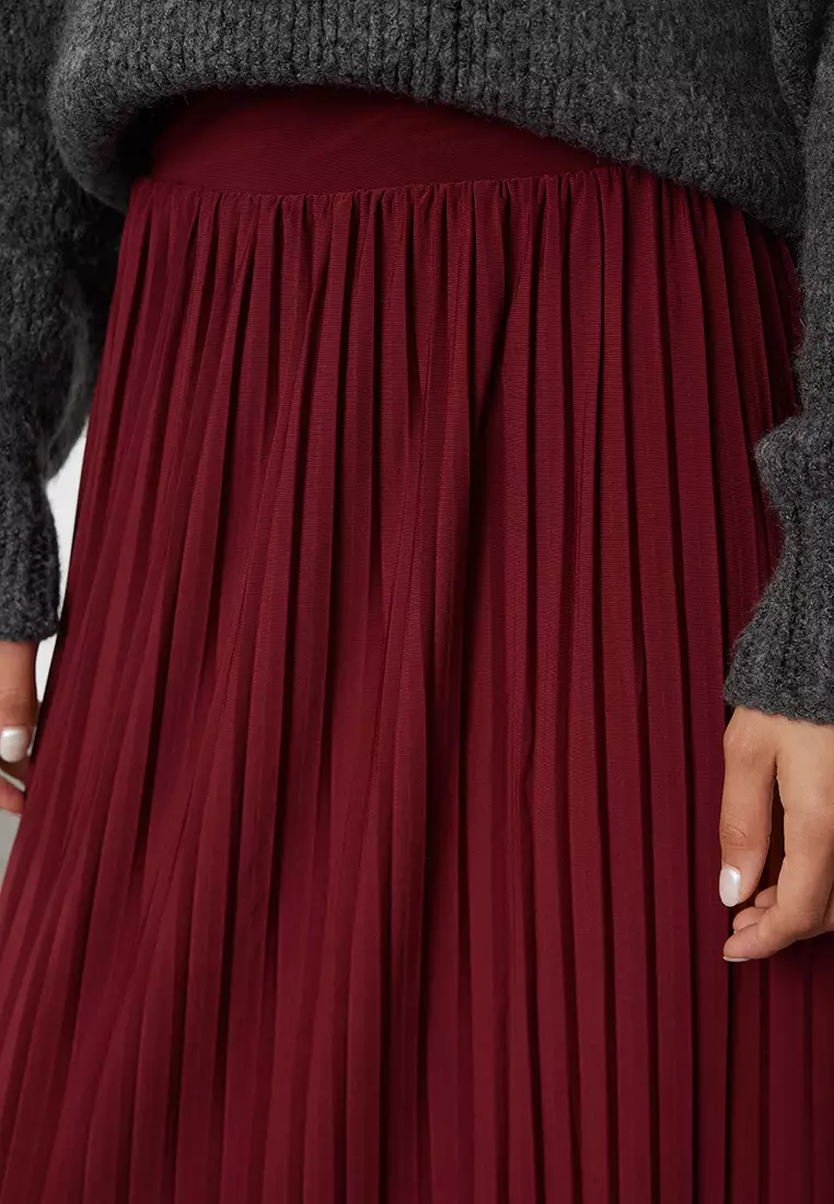 Burgundy High Waist Pleated Stretchy Maxi Knitted Skirt