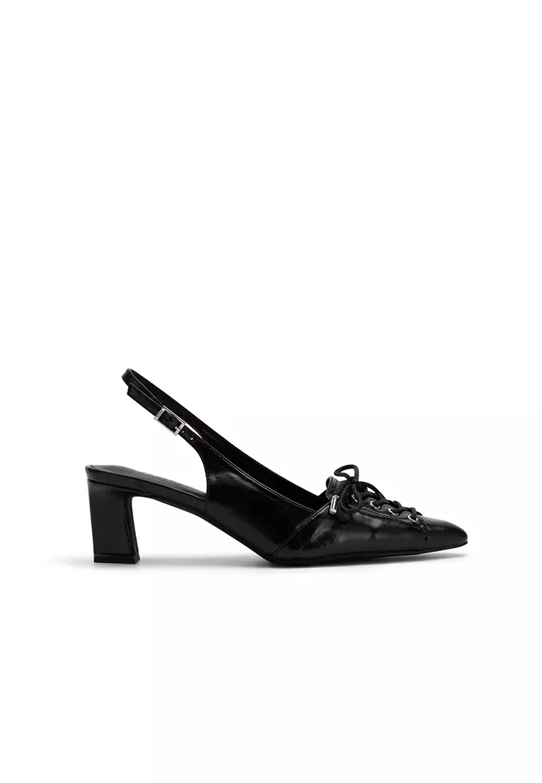 SLINGBACK HEEL PUMP WITH SHOE LACE