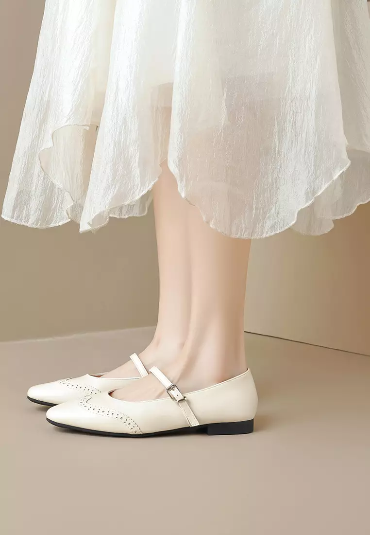 Brogue Microfiber Leather Mary Jane Shoes WW821-1