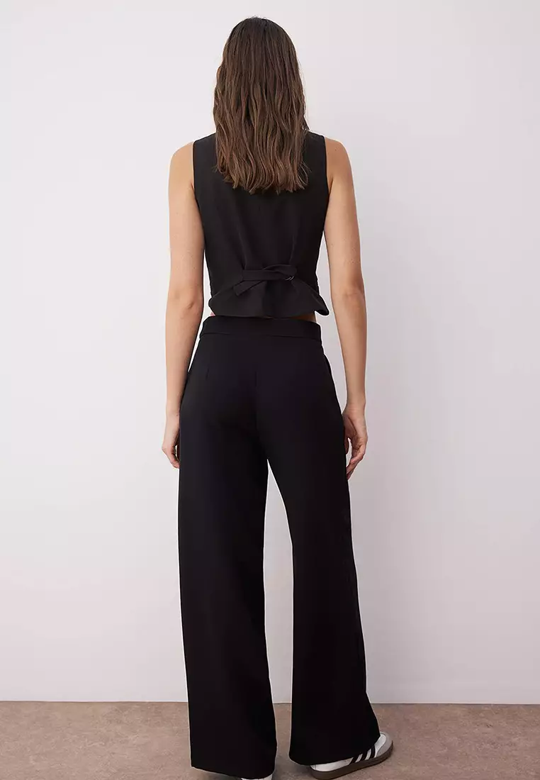 Wide Legs Woven Pants