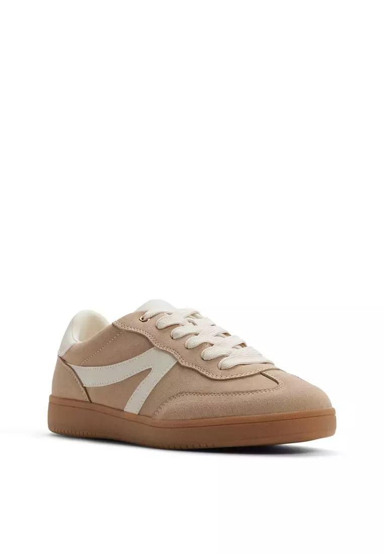 Solae Sneakers