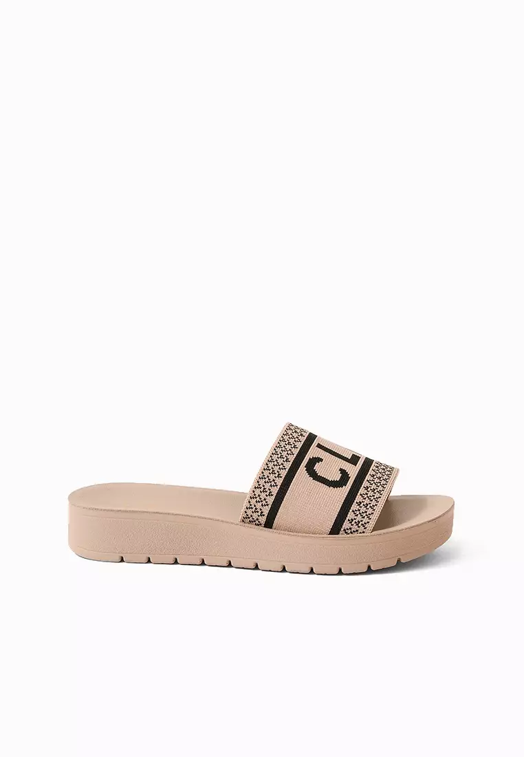 Discount on Cln  shoes - SKU: Vara Slides
