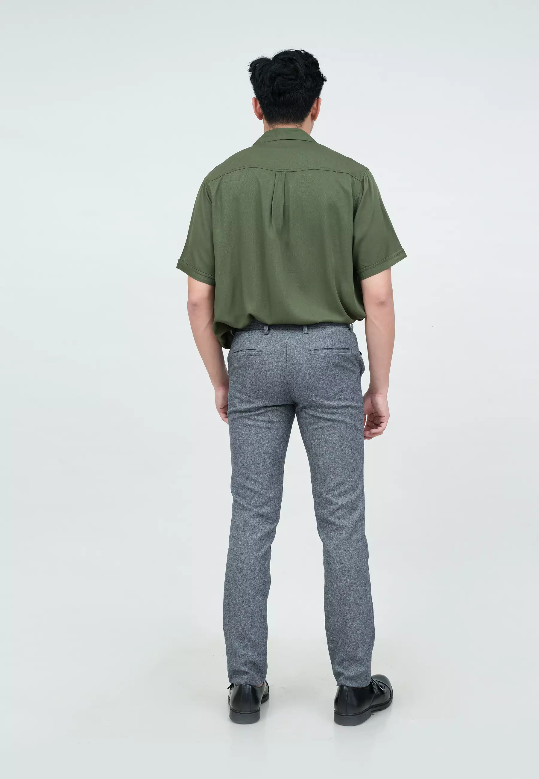 Houseofcuff Kemeja Bowling Lengan Pendek Rayon Shirt Hijau