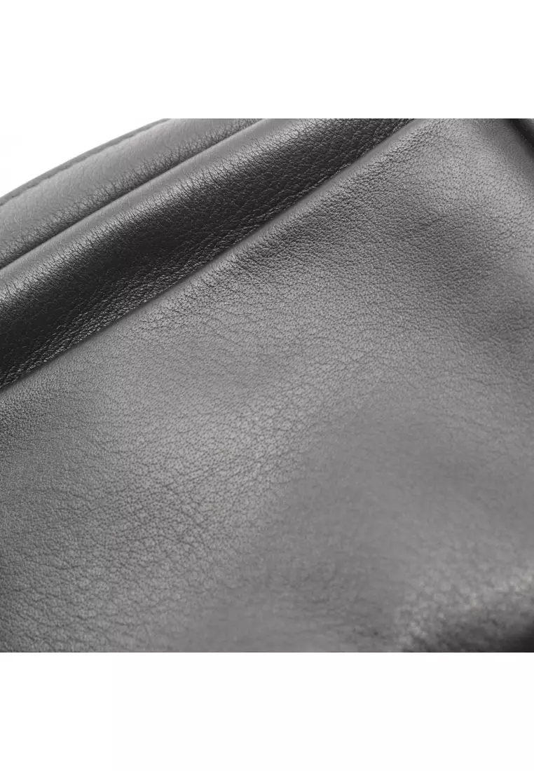 Pre-Loved BALENCIAGA EVERYDAY CAMERA BAG XS Everyday camera bag Shoulder bag leather black