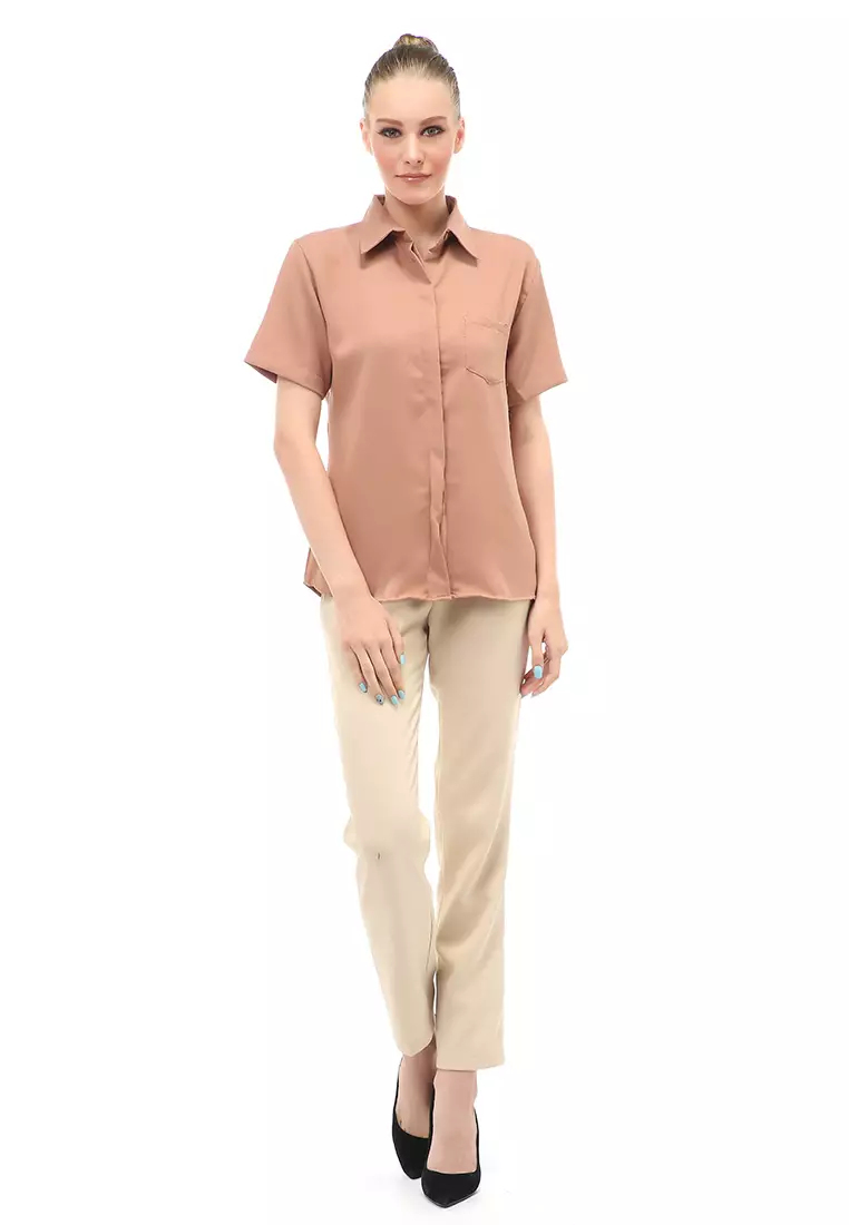 Shirt Atasan Wanita Lengan Pendek Detail Saku Motif Polos Design Simple - Mocca