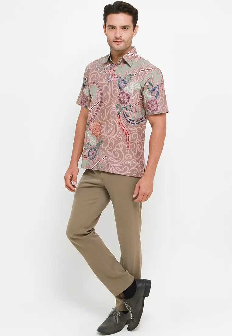 Kasta BrahmaTosca Lengan Pendek