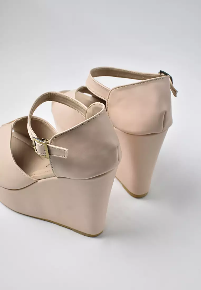 Wedges wanita new arrivals