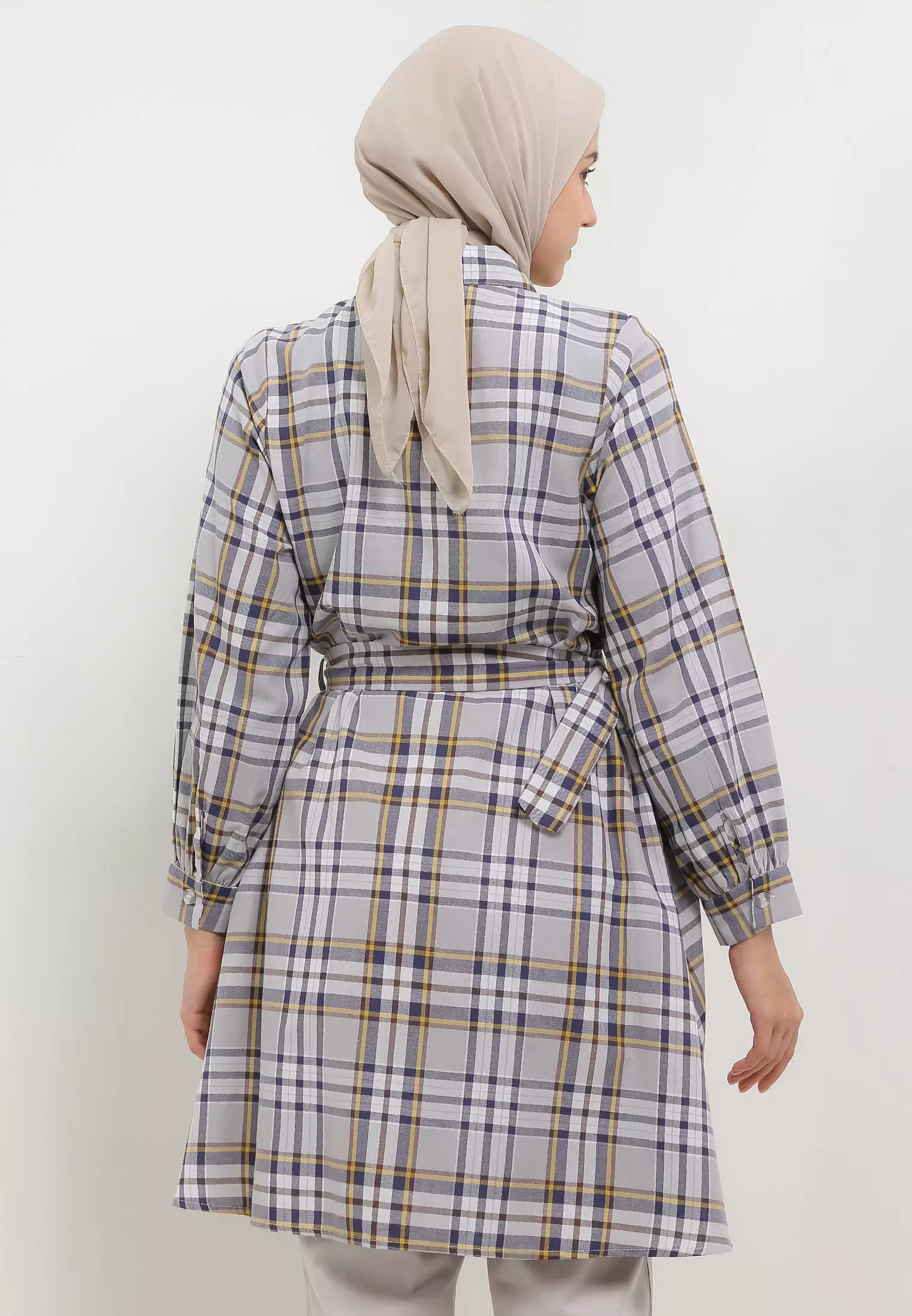 MFMW Maureen Tunik Abu Motif Kotak