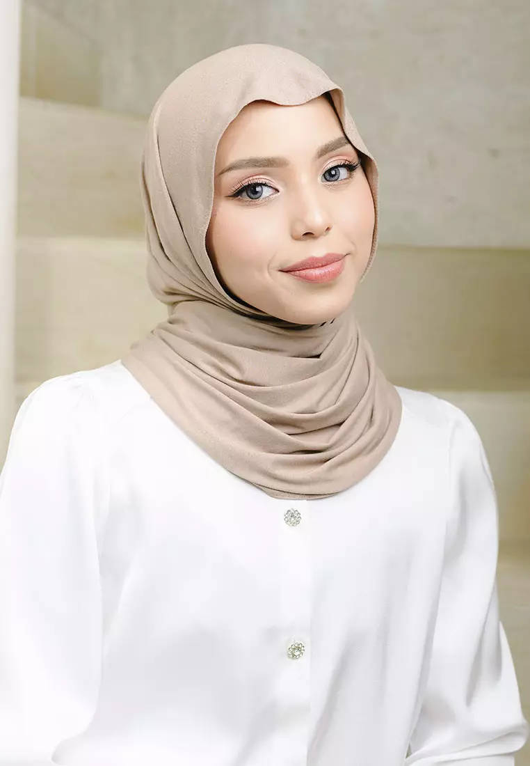 Tana Shawl Taupe