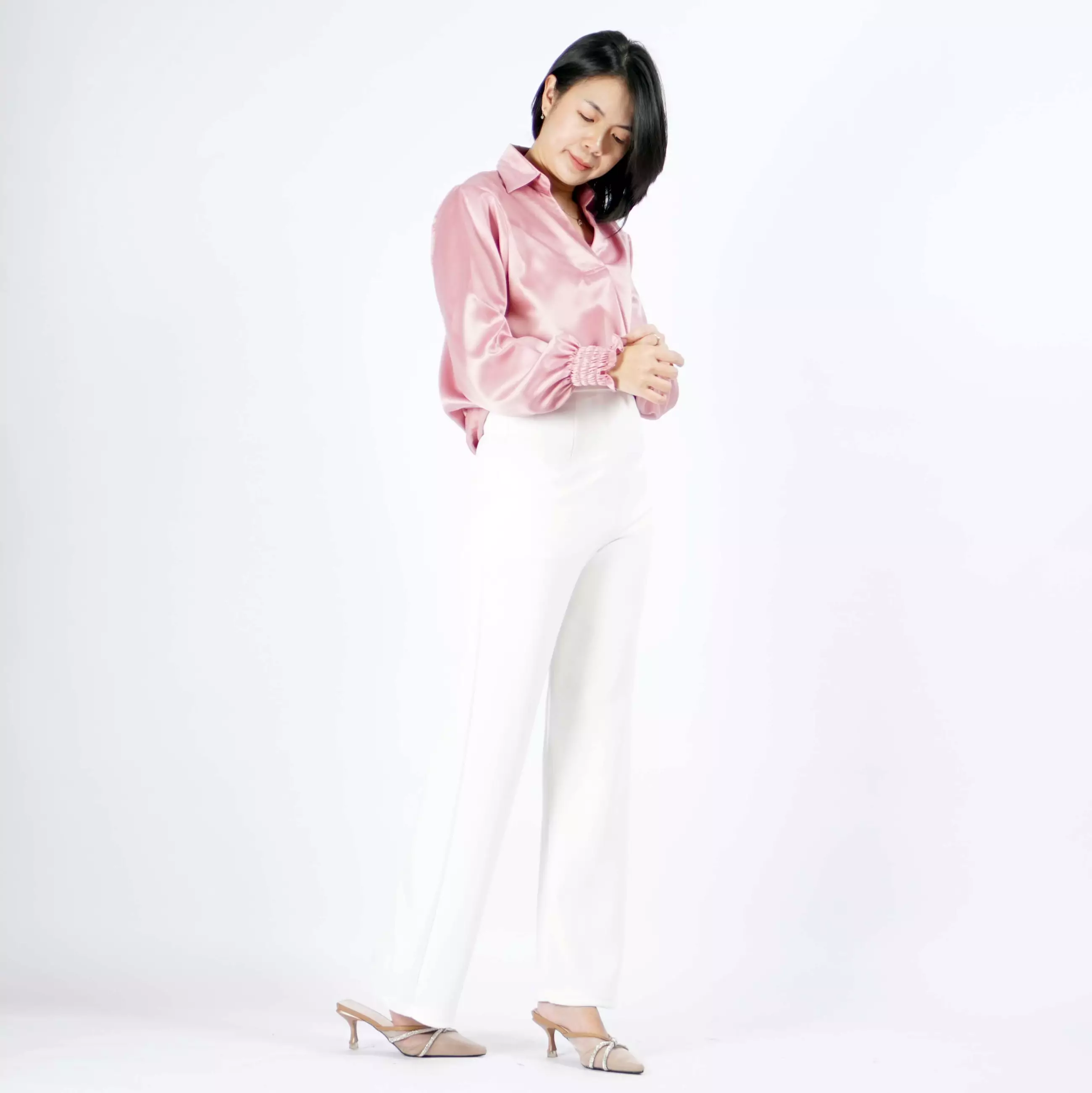 SAFIRE Top Satin Blouse Satin Gaya Korea Blus Elegan Krah V - Dusty Rose