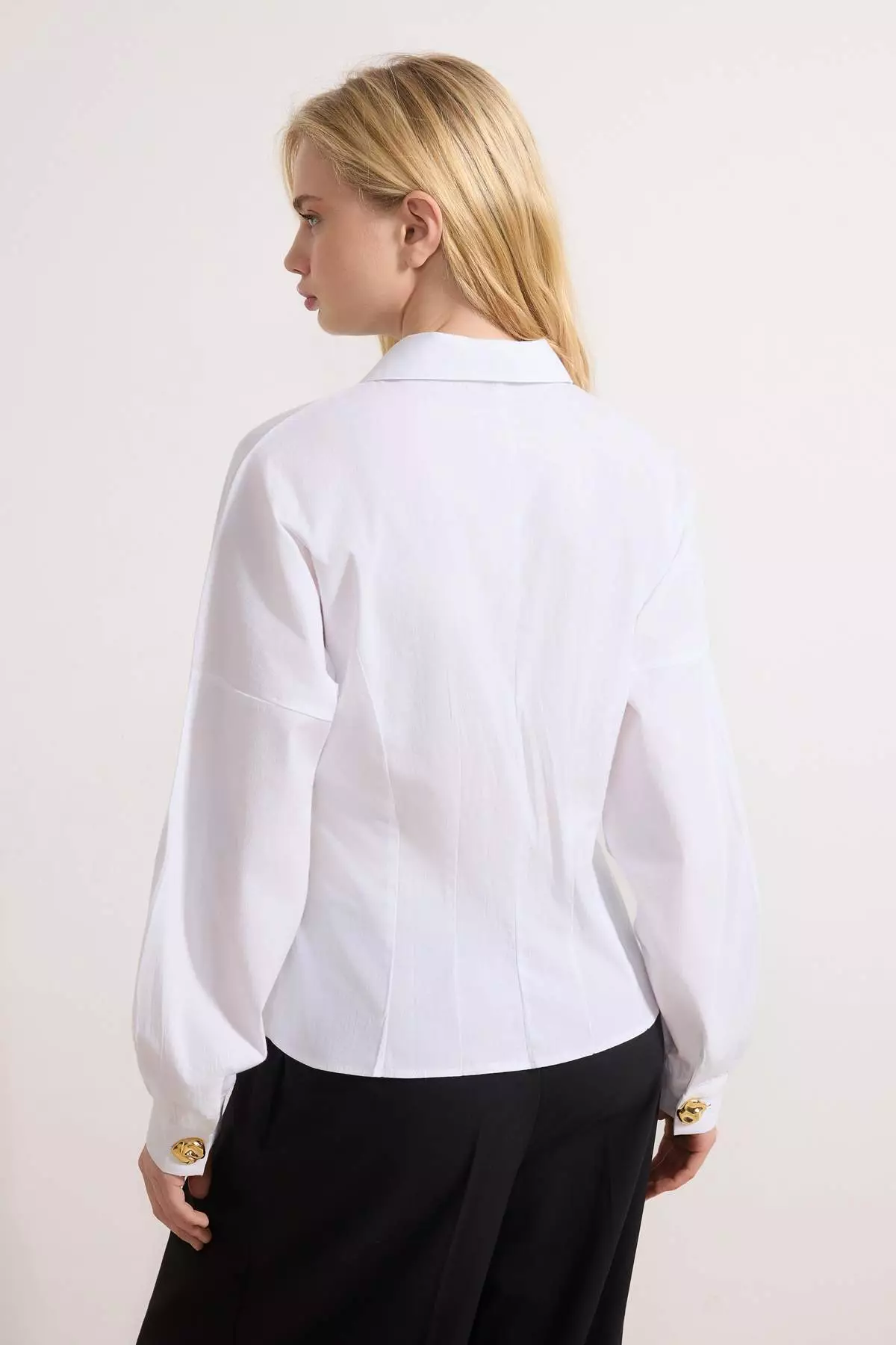 White Gold Accessory Cotton Fitted Waist Shirt Twoss26Go48