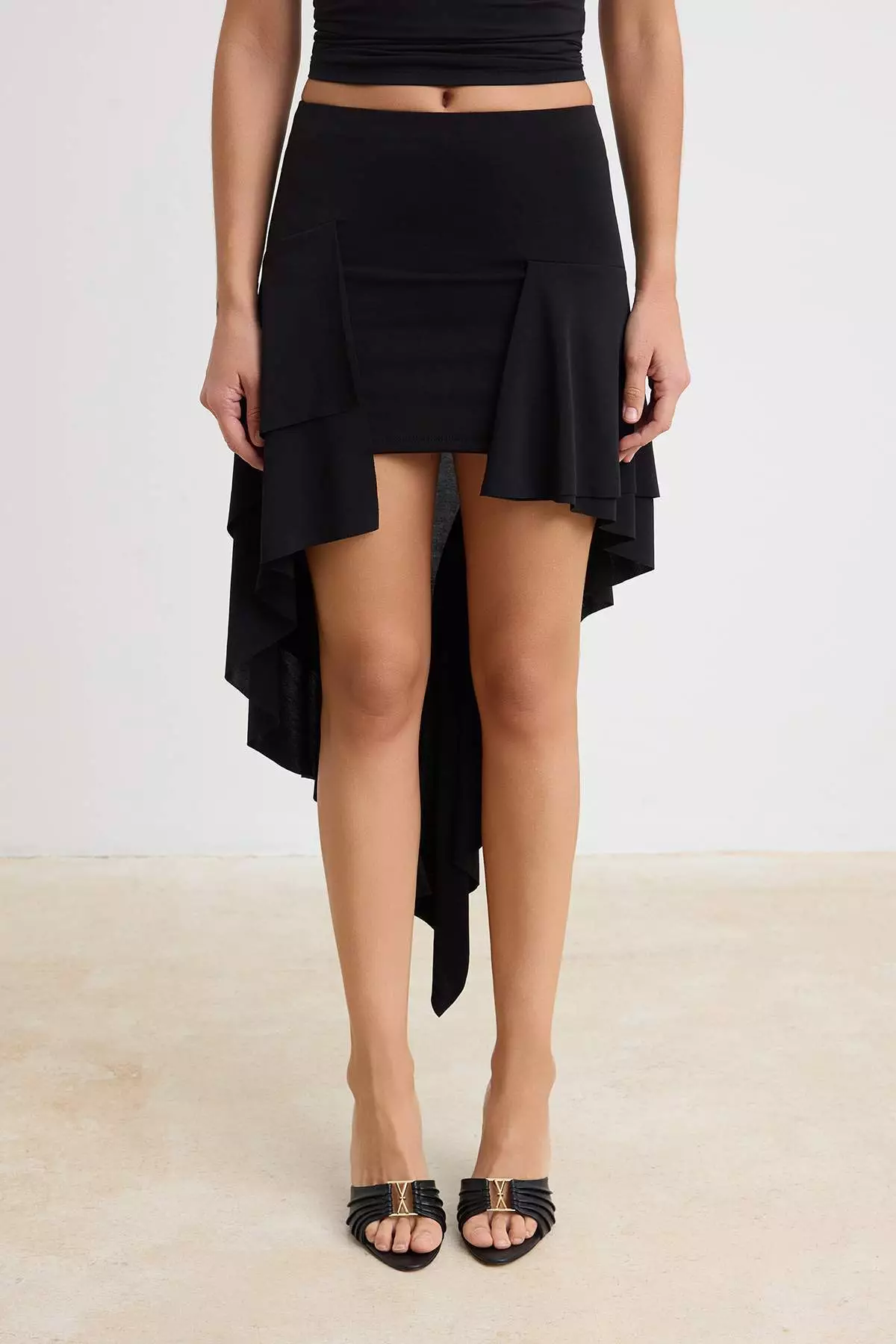 Black Ruffle Detailed Midi Knitted Sandy Skirt Tprss26Et00019