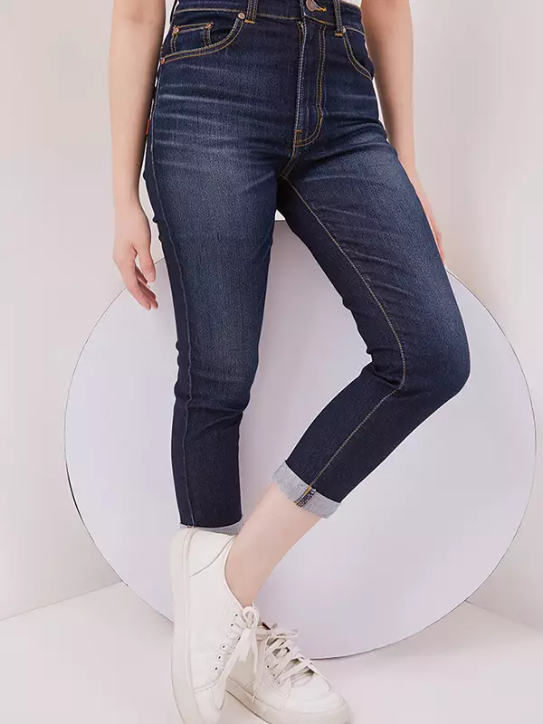 DUST Celana High Rise ⅞ Skinny Jeans Mentari Medium Dark Blue Comfease (D.3371-HR)
