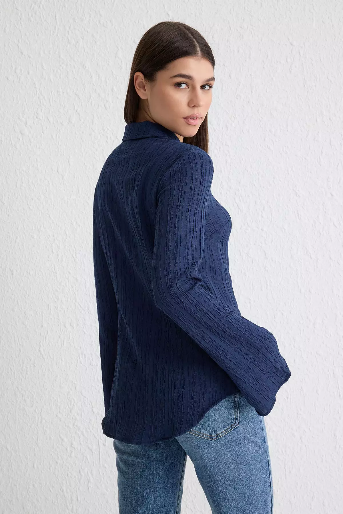 Dark Navy Textured Fitted Waist Woven Shirt TWOSS24GO00002