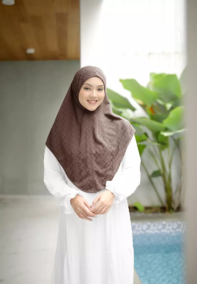 Bergo Instan Sheera 3 Tone Hijab Knit - Cinnamon