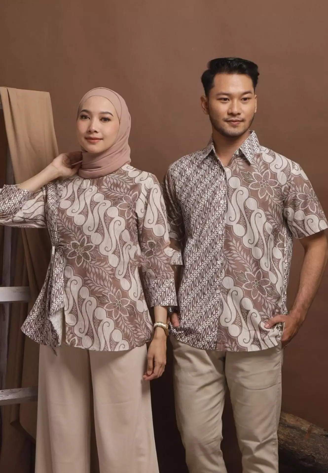 Sumitra Coklat Kemeja Batik Pria Premium Elegant Lengan Pendek B.K