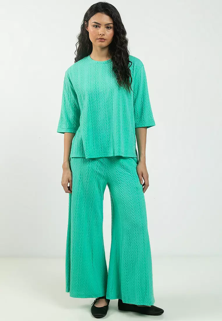 Two-Piece Casual Knit Set With Relaxed Top And Wide-Leg Pants