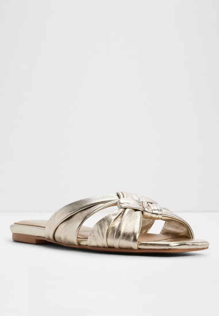 Henrielle-In Flat Sandals