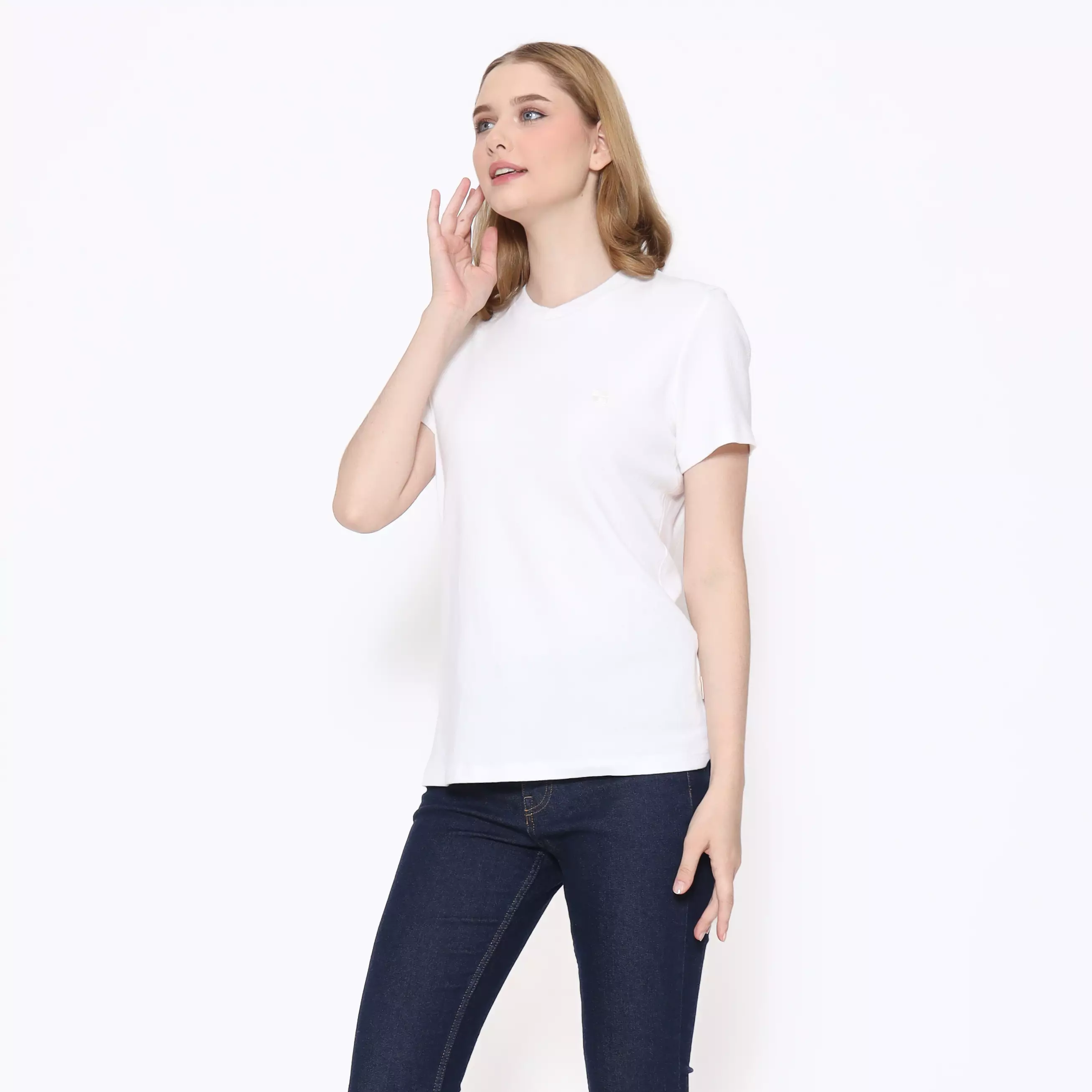 Insight Kaos Lengan Pendek Cecil Ladies Tee Off White Planet Surf