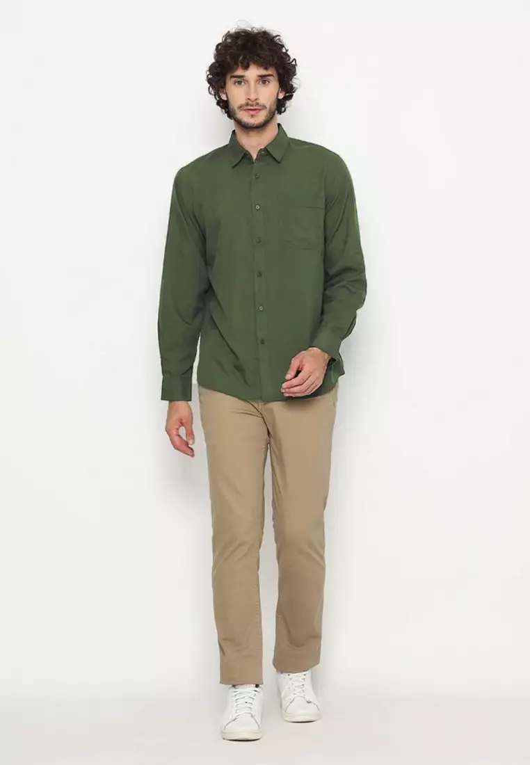 POLICE Kemeja Polos Basic Cotton Soft Olive Tua Regular Fit Lengan Panjang Pria