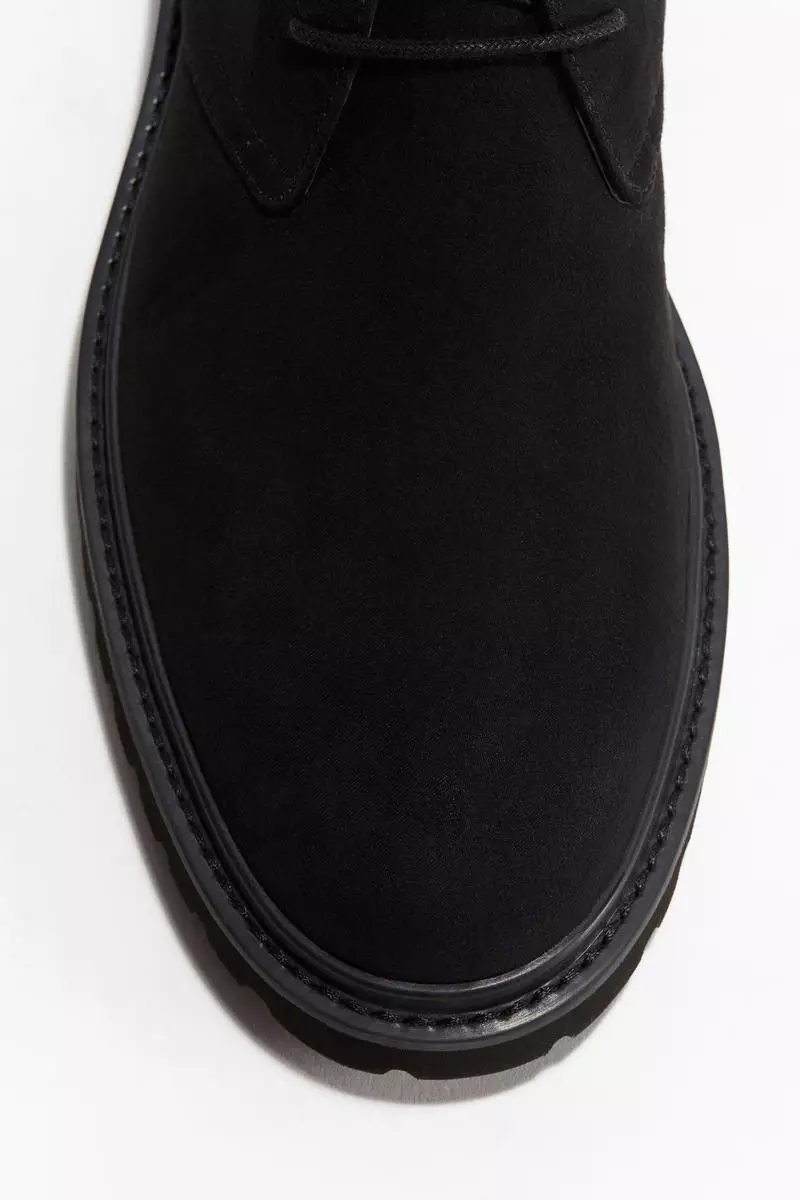 Chukka boots