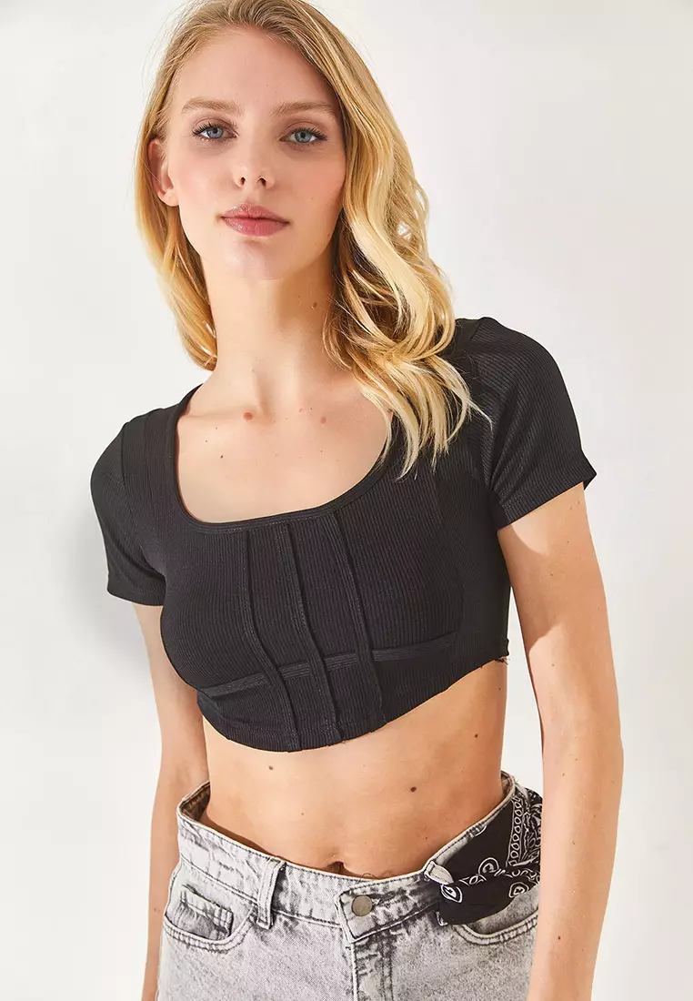 Fitted Short Sleeves Crop Top