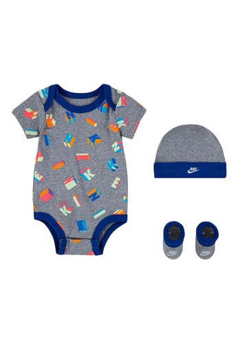 Nike grey Nike Boy Newborn's Bodysuit, Hat & Bootie Set (0 - 6 Months) - Dark Grey Heather E9705KAA78C01DGS_1