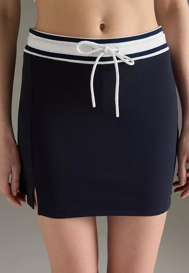 Navy Blue Elastic Waist Slit Mini Knitted Shorts Skirt TWOSS25SR00202