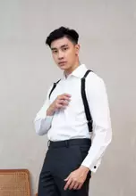 Hitam