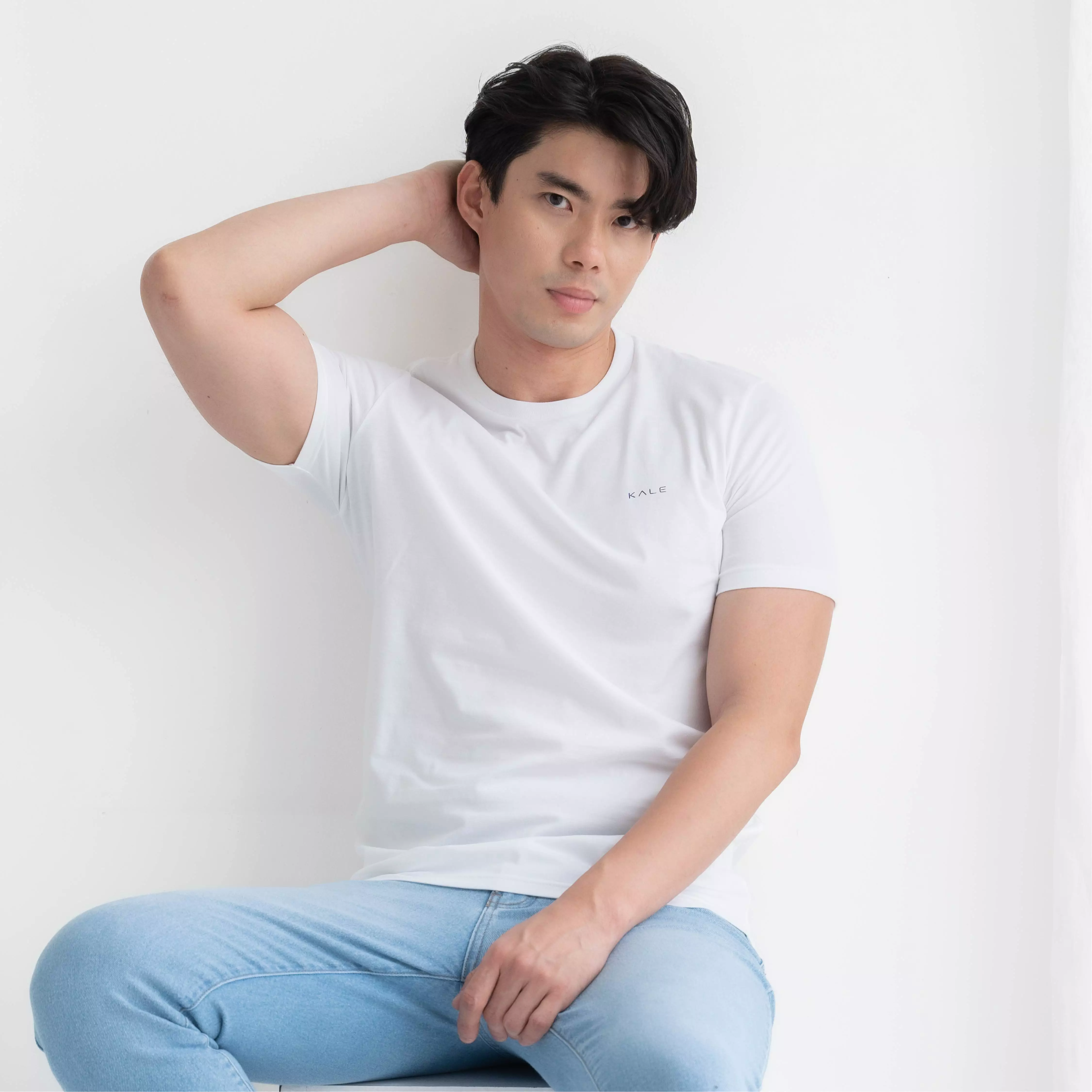 Kale Arion White / T-Shirt Pria Lengan Pendek / Unisex