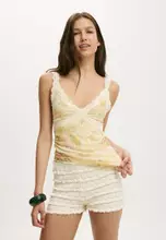 Layla Floral Honey Cream