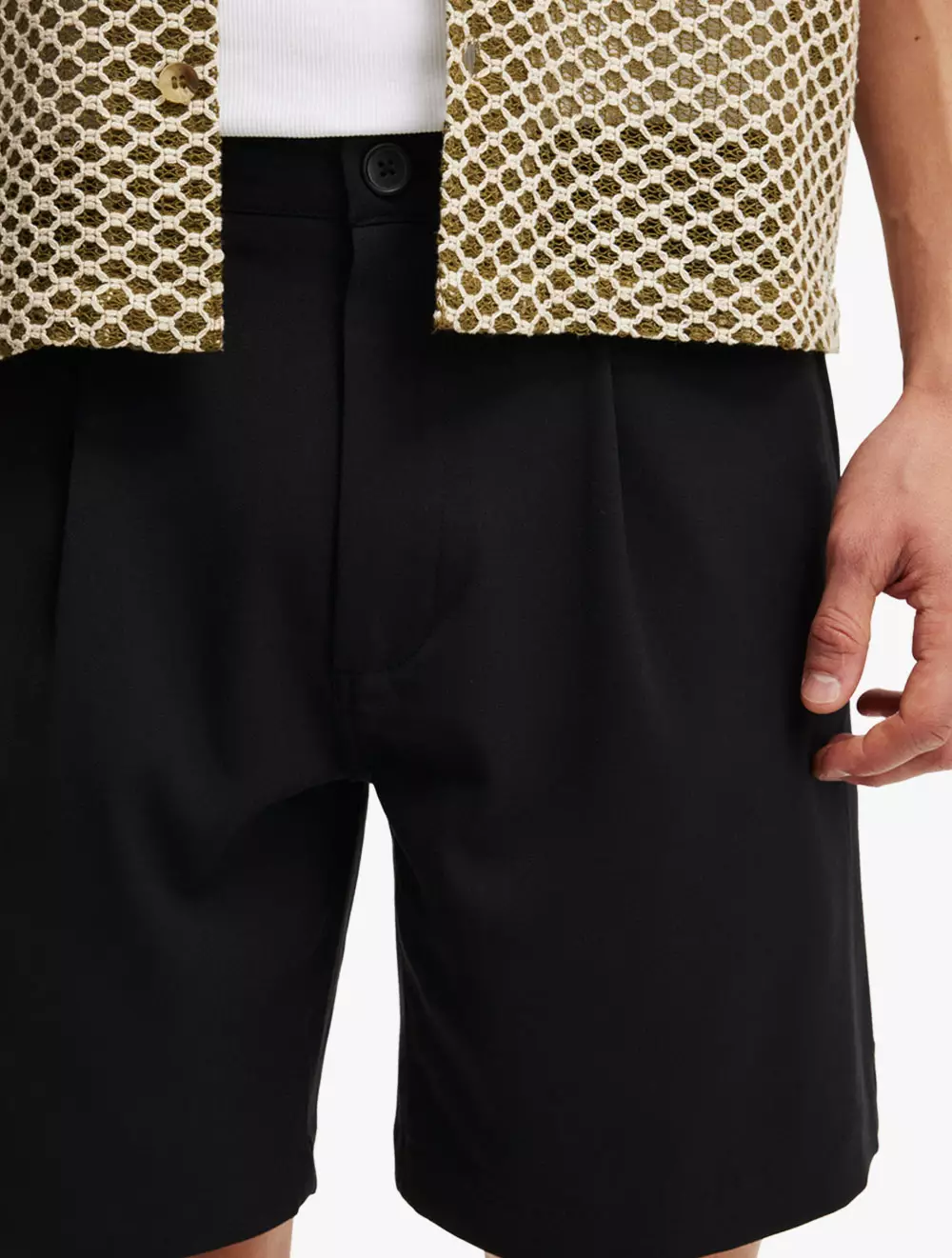 Cotton On -  Pakaian Pria  - Pleated Short - Black Suiting